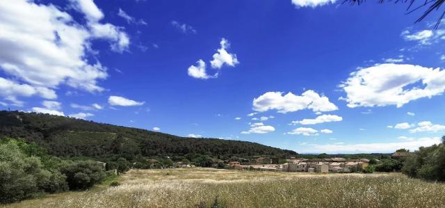 Terrain constructible de 132m² à Bize Minervois